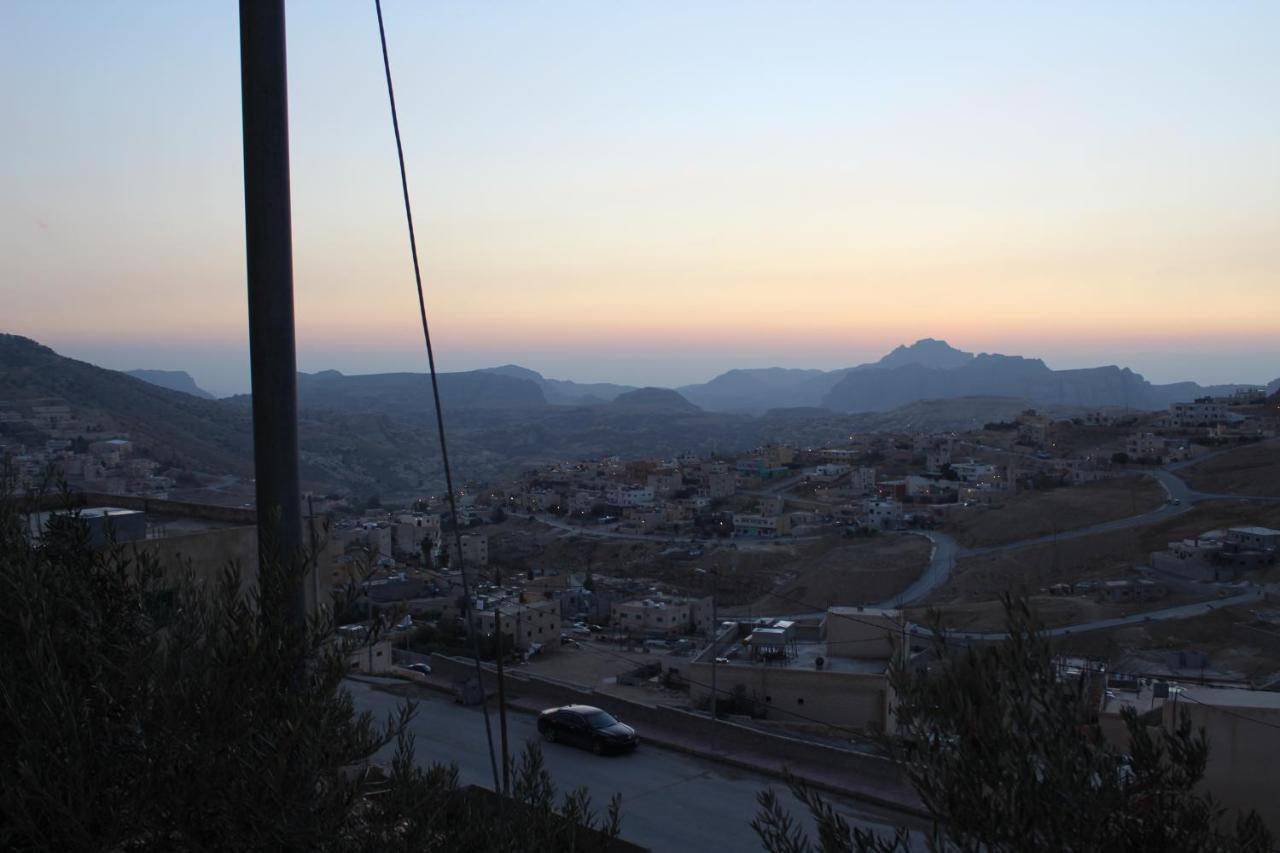 Petra Princess Balqees Hostel Wadi Musa Buitenkant foto